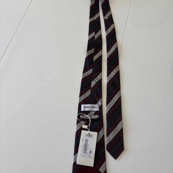 New Giorgio Armani men’s tie - Picture 1 of 1